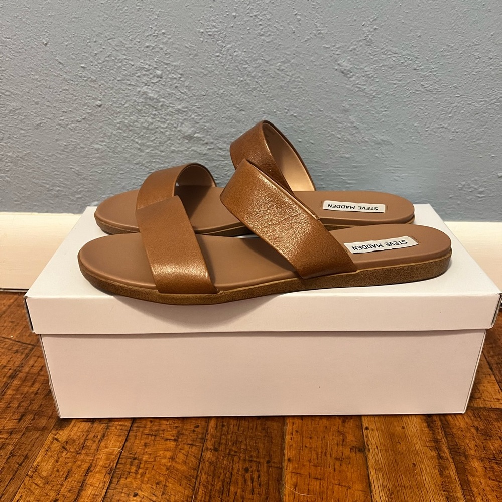 Steve Madden Brown Slides
